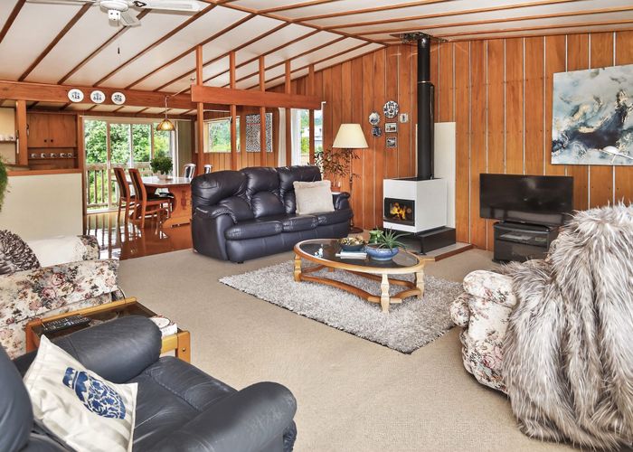  at 20 Colmar Road, Mellons Bay, Manukau City, Auckland