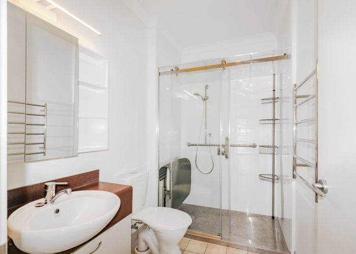  at 121/3 Morningside Drive, Morningside, Auckland City, Auckland