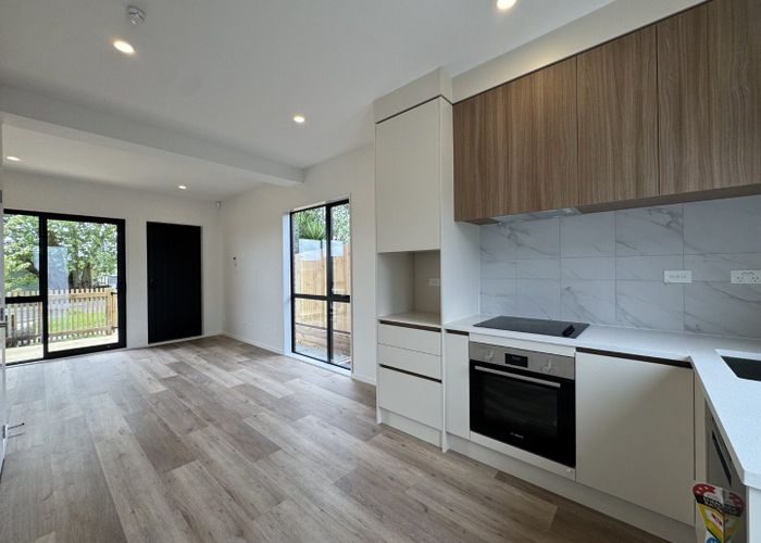  at 37 Crawford Avenue, Mangere Bridge, Manukau City, Auckland