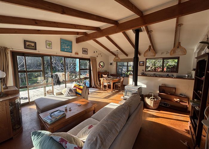  at 8 Jeep Road, Raumati South, Kapiti Coast, Wellington
