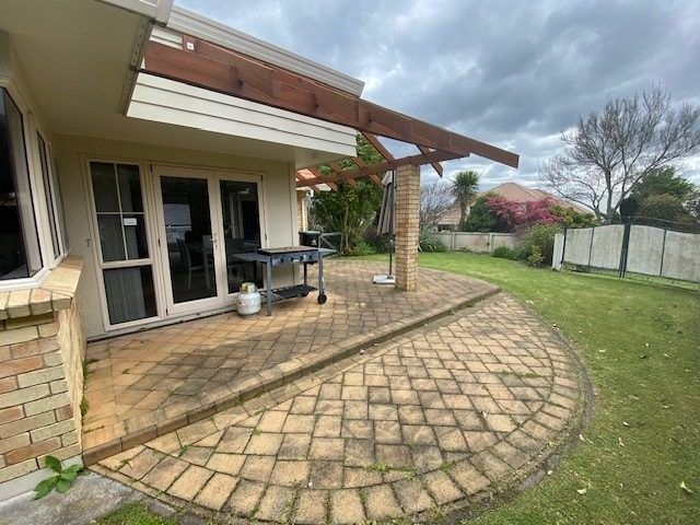  at 4 Knightsbridge Place, Bethlehem, Tauranga