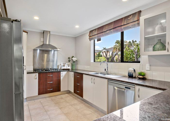  at 26 Fleetwood Drive, Henderson, Auckland