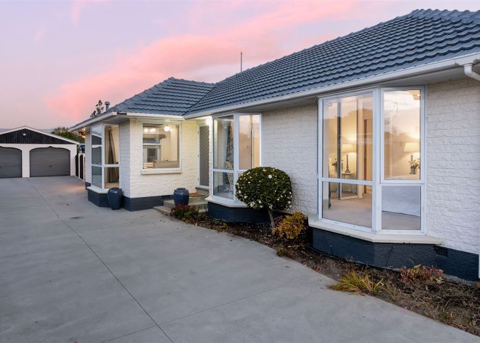  at 92 Mooray Avenue, Bishopdale, Christchurch