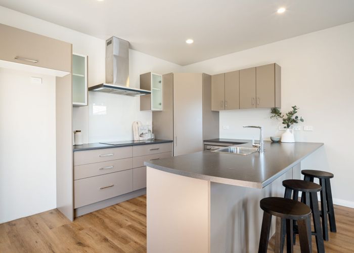 at 27 Wades Avenue, Saint Martins, Christchurch