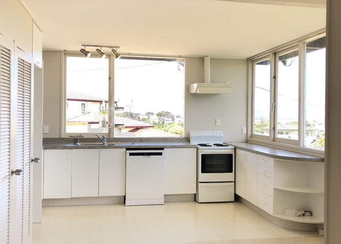  at 1/11 Parr Terrace, Castor Bay, Auckland