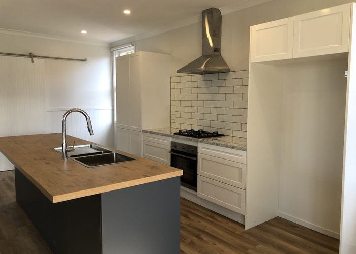  at 32 Taupaki Road, Henderson