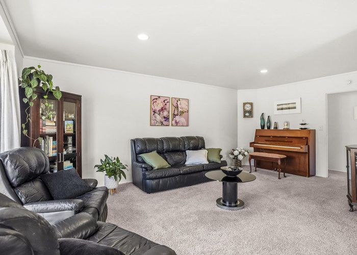  at 5/56 Larnoch Road, Henderson, Waitakere City, Auckland