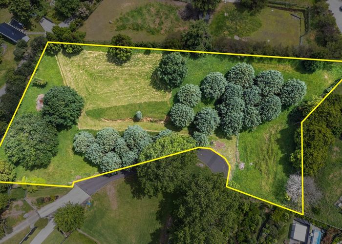 at 8 Flight Valley Way, Welcome Bay, Tauranga