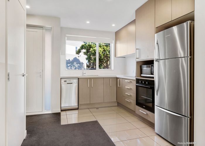  at 5/2 Stone St, Miramar, Wellington