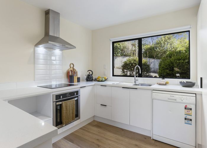  at 8/548 Albany Highway, Albany, Auckland