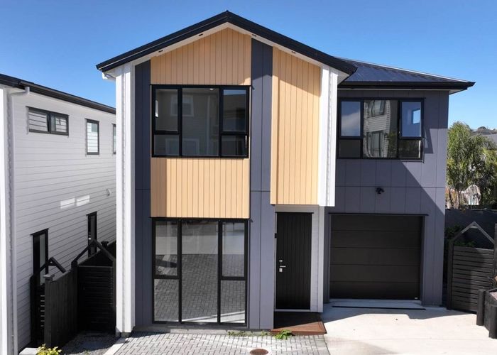  at 2F Allegro Way, Oteha, Auckland