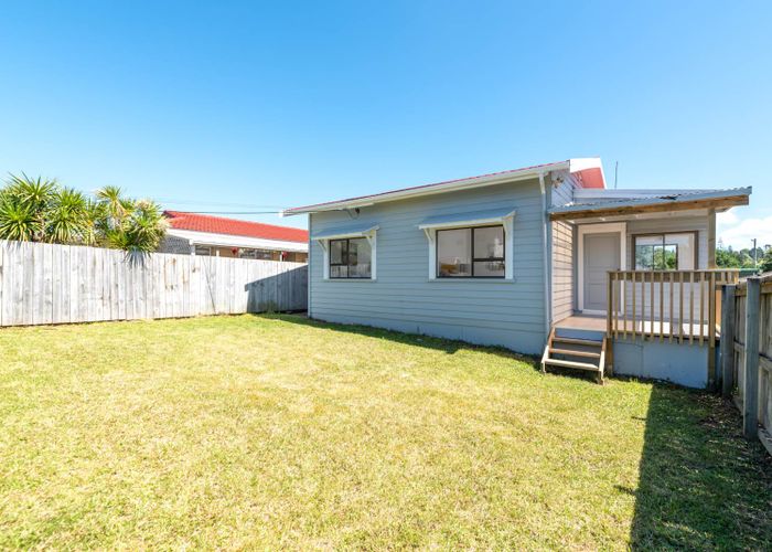  at 20 Northall Road, New Lynn, Auckland