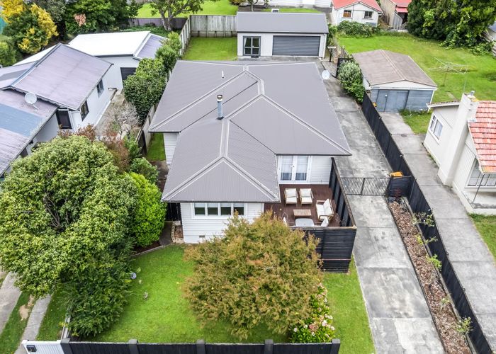  at 10 Antrim Place, Hokowhitu, Palmerston North, Manawatu / Whanganui