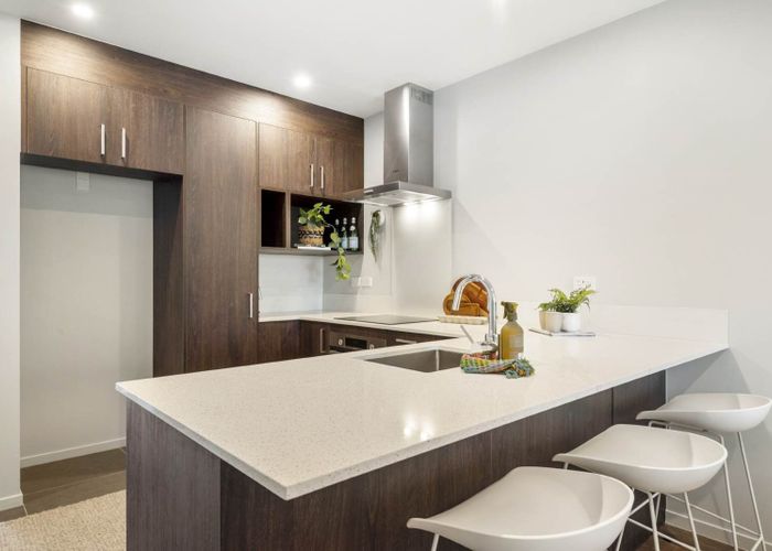  at 118 Te Oneroa Way, Long Bay, North Shore City, Auckland