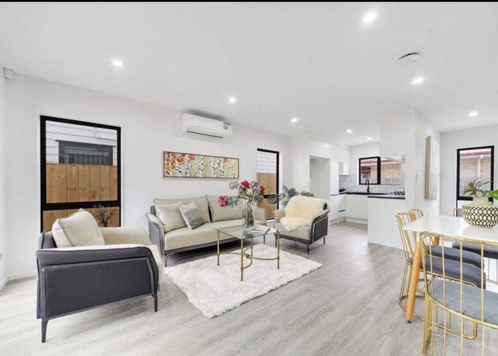  at 115b Russell Road, Manurewa, Manukau City, Auckland