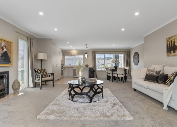  at 19 Bridgewater Way, Pyes Pa, Tauranga