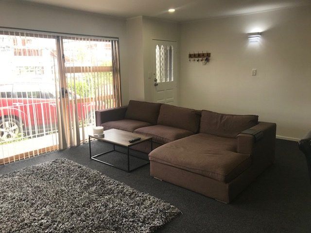  at 2/131 Union Road, Howick, Manukau City, Auckland