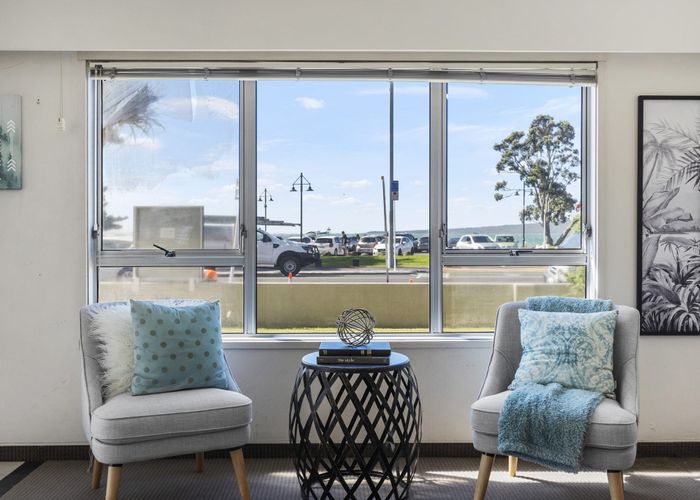  at 1/103 Tamaki Drive, Mission Bay, Auckland