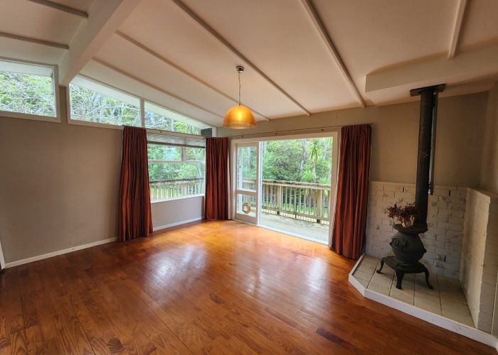  at 24 Pendlebury Street, Green Bay, Auckland