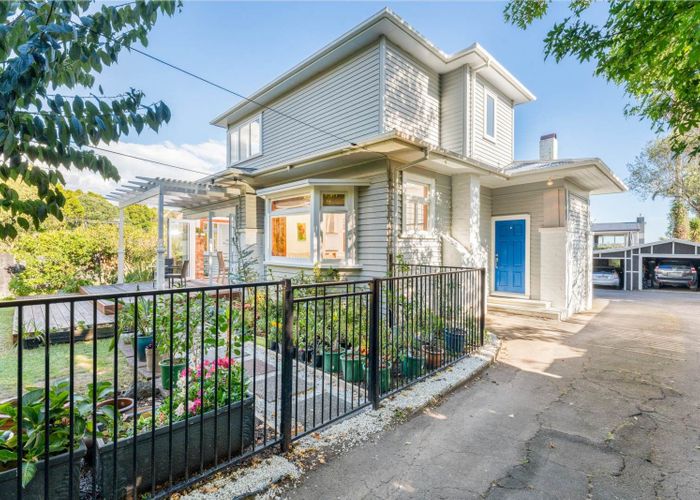  at 283 Lake Road, Belmont, North Shore City, Auckland