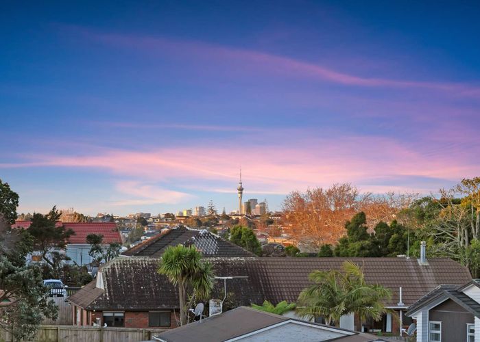  at 203A White Swan Road, Mount Roskill, Auckland City, Auckland