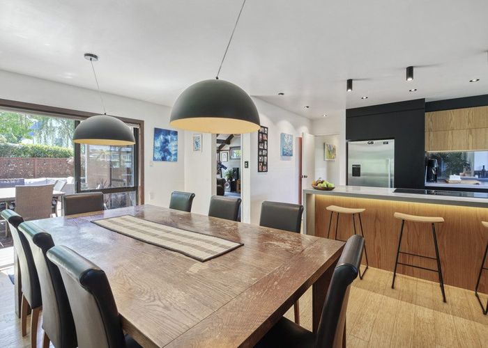  at 2 Holmcroft Court, Cracroft, Christchurch City, Canterbury