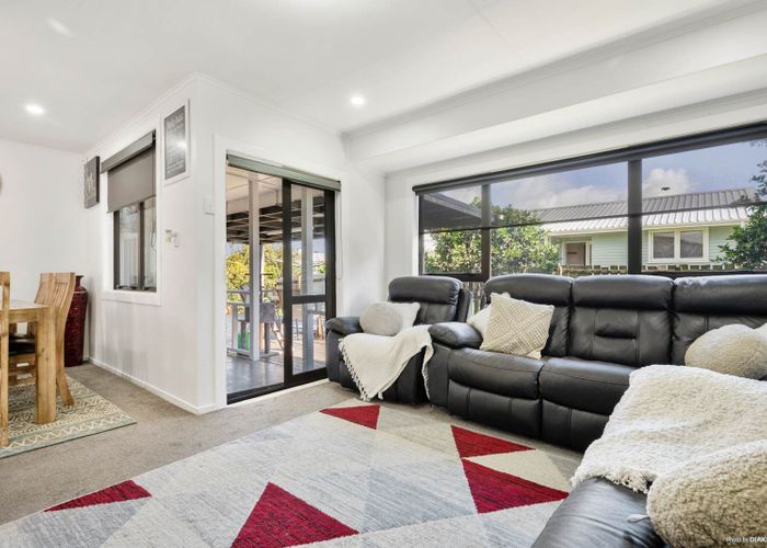  at 10 Nina Place, Manurewa, Auckland