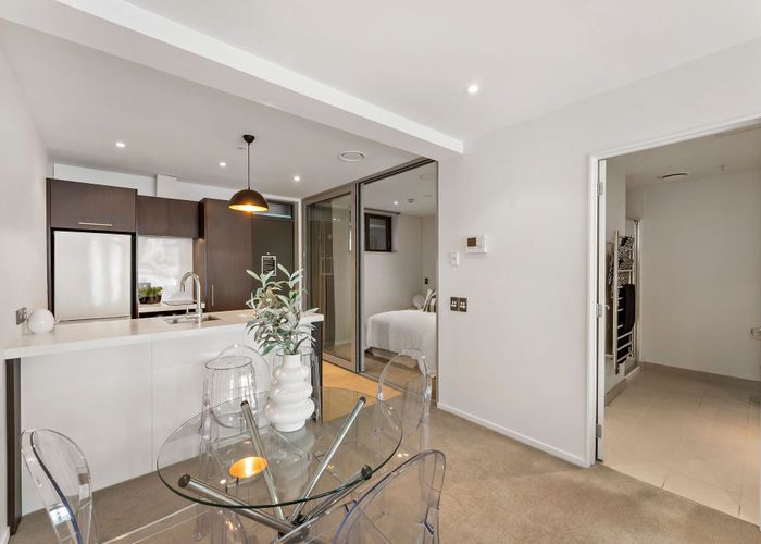  at 104/5 Howe Street, Auckland Central, Auckland
