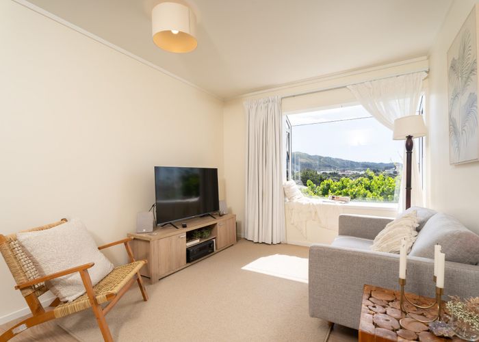  at 3A Roberts Street, Tawa, Wellington