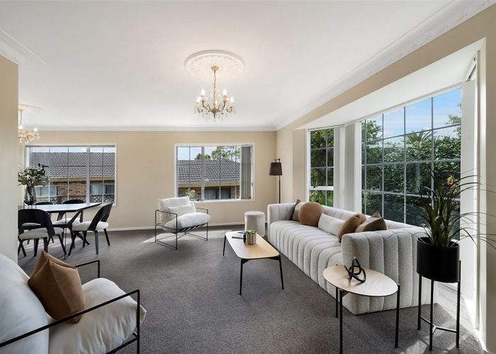  at 19 Palomino Drive, Henderson, Auckland