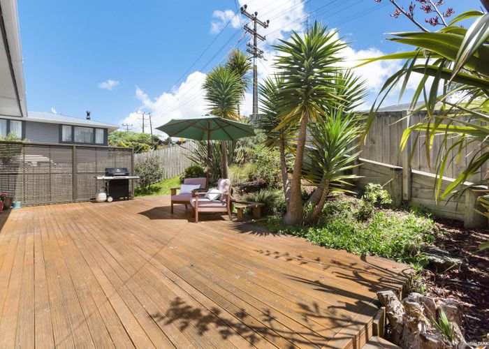  at 19 Kelwyn Road, Kelston, Auckland