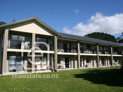  at 25 Warren Avenue, Three Kings, Auckland