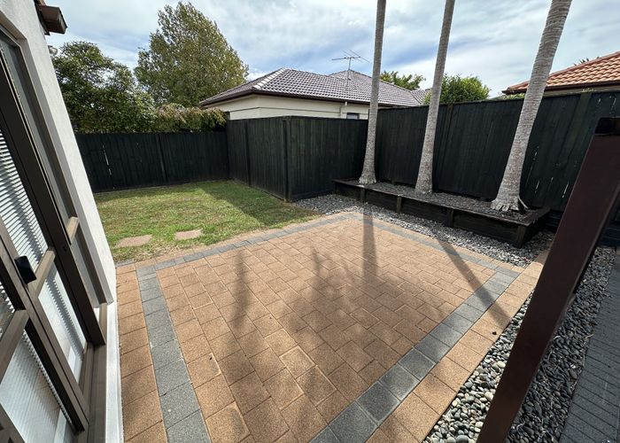  at 27 Seneca Court, Golflands, Manukau City, Auckland