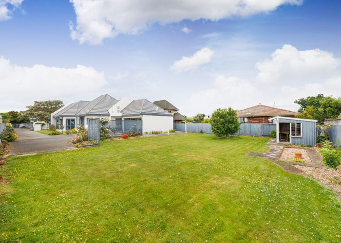  at 8 Martin Street, City Centre, Palmerston North, Manawatu / Whanganui