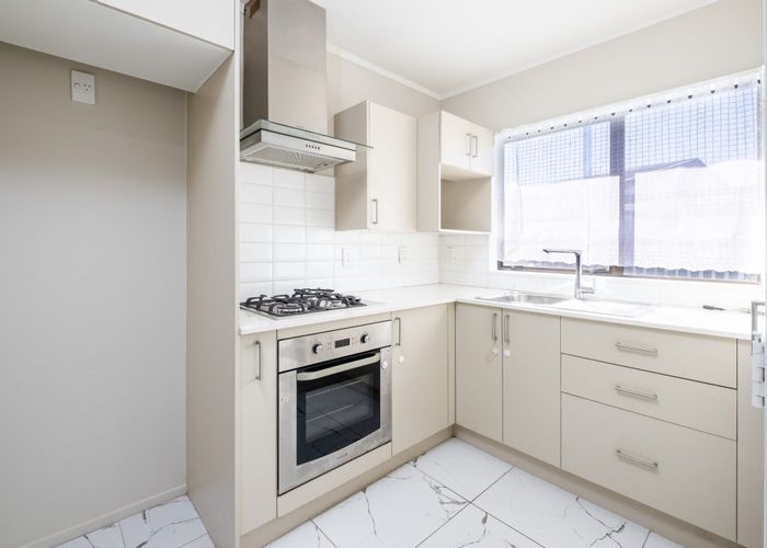  at 1/6 Hatherley Place, Clendon Park, Manukau City, Auckland