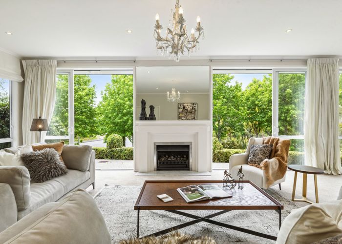  at 47 English Oak Drive, Schnapper Rock, Auckland