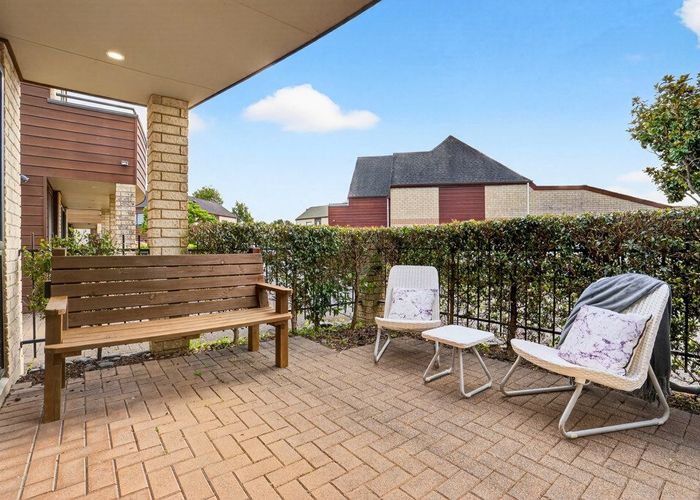  at 15I Vinograd Drive, Te Atatu Peninsula, Waitakere City, Auckland