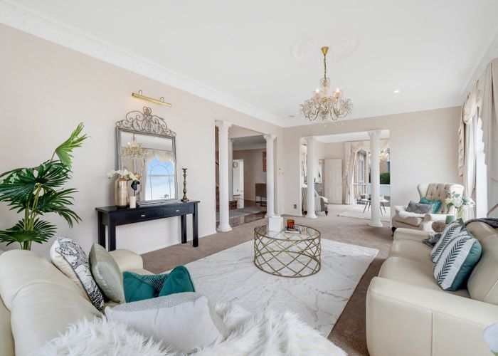  at 35 McCahill Views, Botany Downs, Manukau City, Auckland