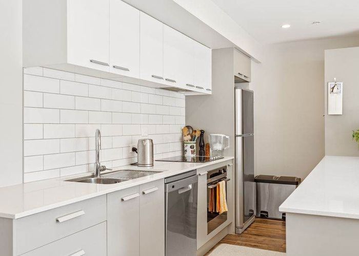  at 107/25 Bute Road, Browns Bay, North Shore City, Auckland