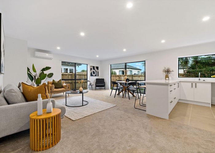  at 2/67 Ballarat Street, Mount Wellington, Auckland