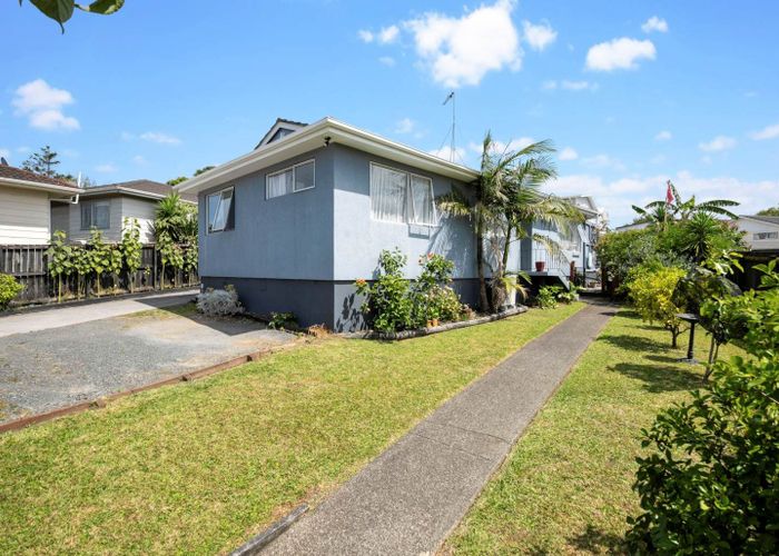  at 8 Hyperion Drive, Randwick Park, Manukau City, Auckland