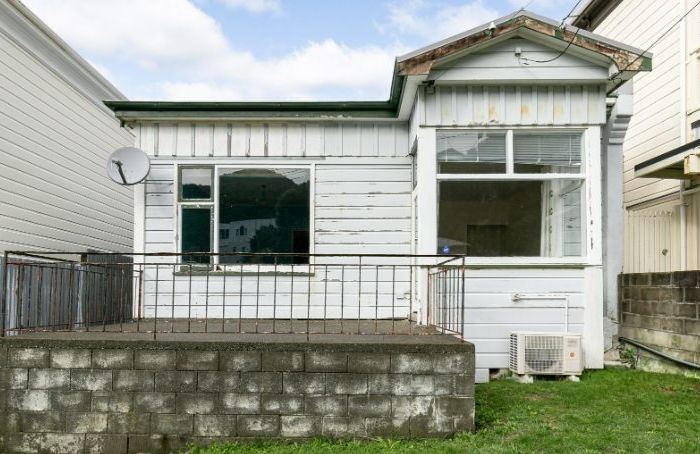  at 37 Ribble Street, Island Bay, Wellington