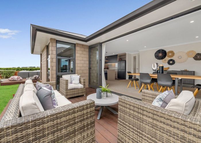  at 11 Flaxfield Lane, Beachlands, Manukau City, Auckland