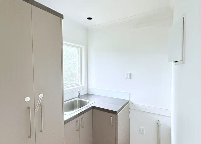  at 46 Wilsher Crescent, Henderson, Waitakere City, Auckland