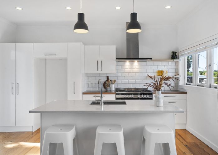  at 21A Abbotleigh Avenue, Te Atatu Peninsula, Waitakere City, Auckland