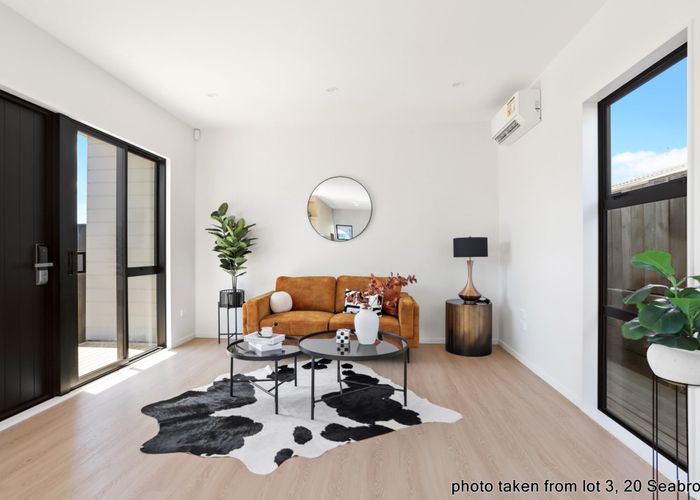  at 4/20 Seabrook Avenue, New Lynn, Waitakere City, Auckland