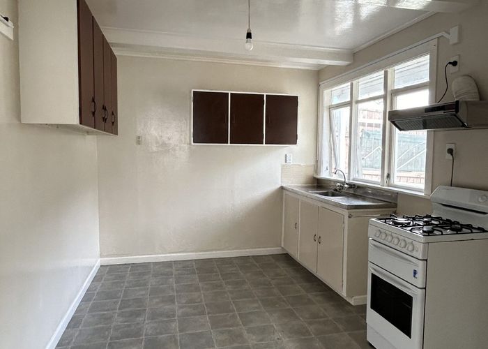  at Bottom Flat/140 Newtown, Newtown, Wellington, Wellington