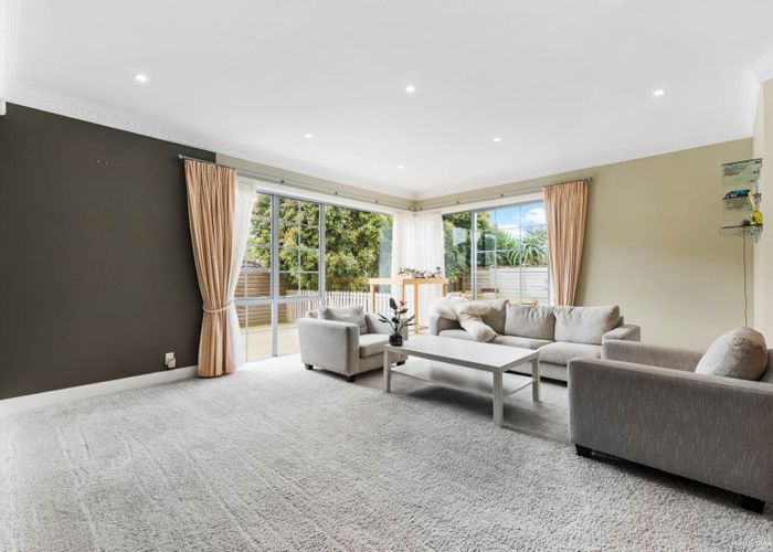  at 3 Mahoney Drive, Albany, Auckland