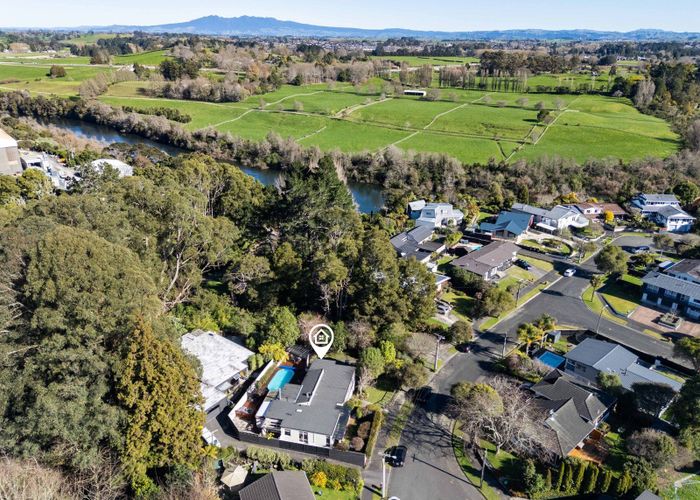  at 27 Balfour Crescent, Riverlea, Hamilton, Waikato