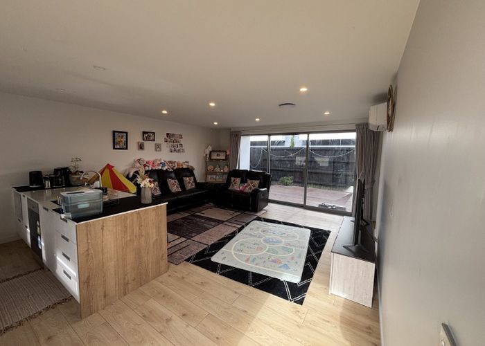  at 2/43 Maxwell Street, Riccarton, Christchurch City, Canterbury